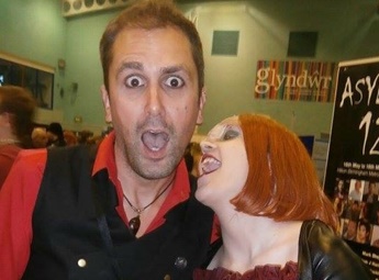 Nathan Head and Vampire Willow Rosenberg - Wales Comic Con - Dorian and Drama comic - Hellbound Media